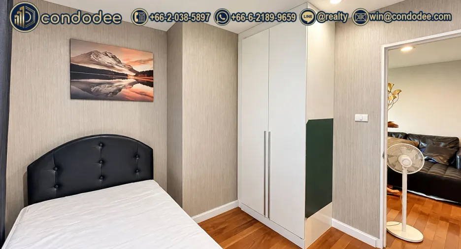 For sale 2 bedrooms condo in Huai Khwang, Bangkok