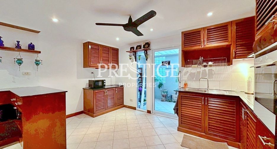 For sale 3 bedrooms house in Bang Lamung, Chonburi
