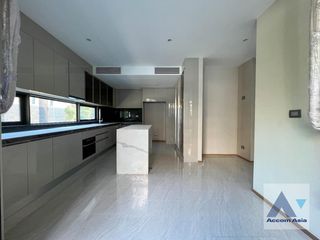 For sale 4 Beds house in Yan Nawa, Bangkok