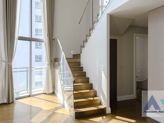 For rent 3 bed condo in Khlong Toei, Bangkok