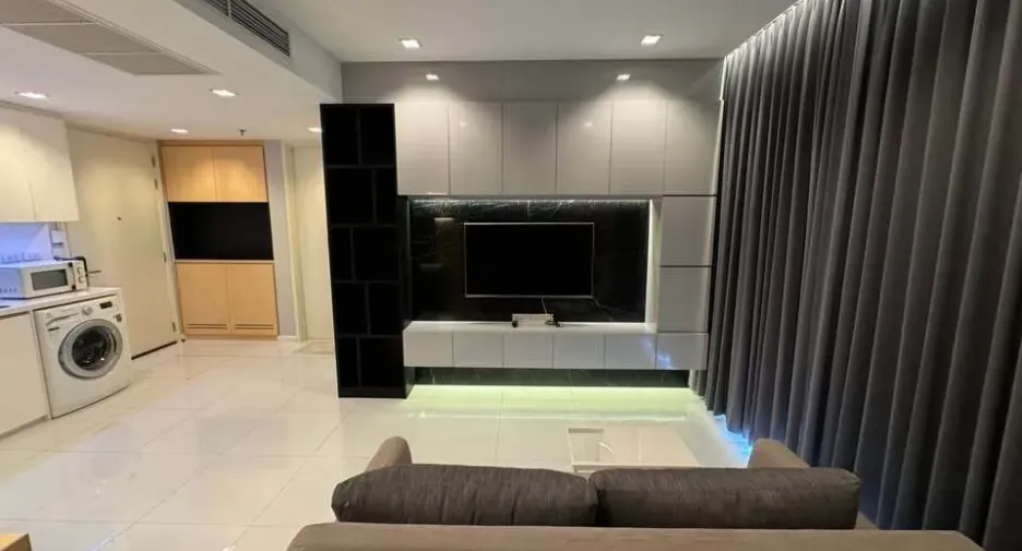 For sale 2 Beds condo in Sathon, Bangkok