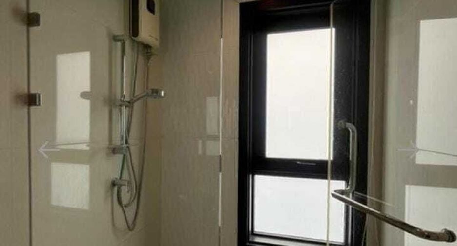 For rent 2 bed condo in Pathum Wan, Bangkok