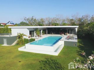 For sale 4 bed villa in Mueang Phuket, Phuket
