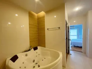 For sale 1 bed condo in Hua Hin, Prachuap Khiri Khan