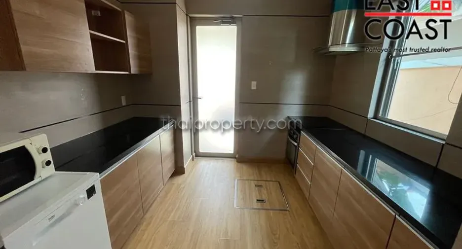 For rent 4 bedrooms house in Bang Lamung, Chonburi