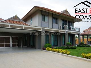 Casa en alquiler de 4 habitaciones en Bang Lamung, Chonburi