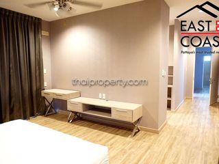 Casa en alquiler de 4 habitaciones en Bang Lamung, Chonburi