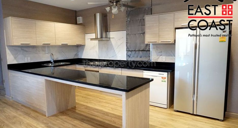 Casa en alquiler de 4 habitaciones en Bang Lamung, Chonburi