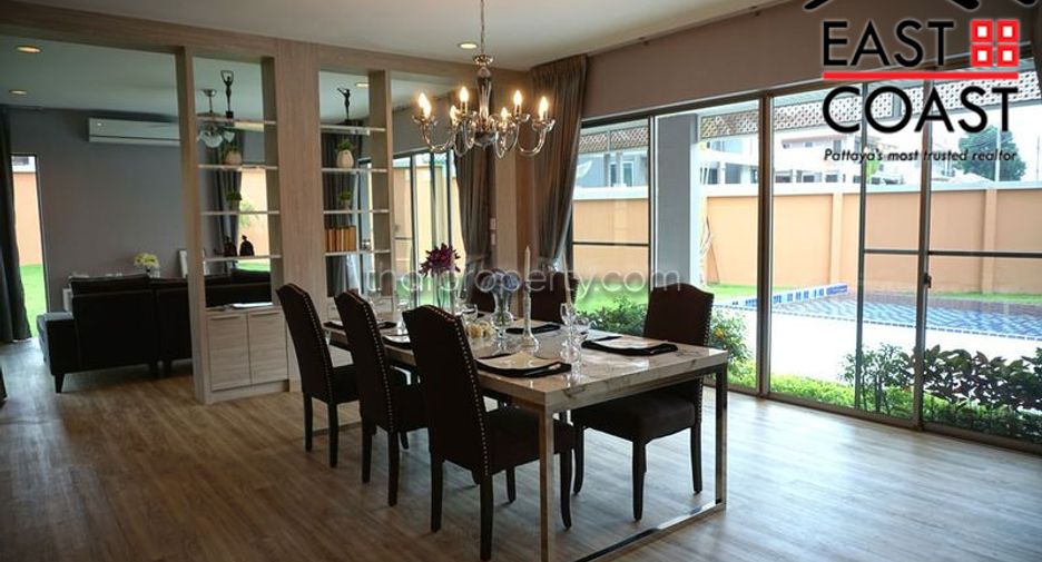 Casa en alquiler de 4 habitaciones en Bang Lamung, Chonburi