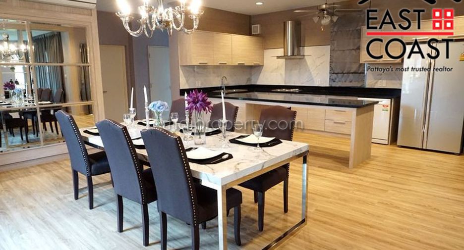 Casa en alquiler de 4 habitaciones en Bang Lamung, Chonburi