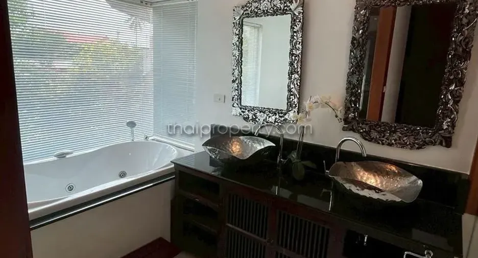 For rent 3 bedrooms house in Bang Lamung, Chonburi
