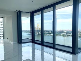 For rent 4 bed condo in Bang Kho Laem, Bangkok
