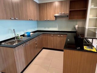 For sale 1 bed condo in Phaya Thai, Bangkok