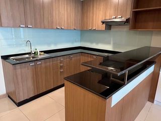 For sale 1 bed condo in Phaya Thai, Bangkok