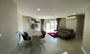 For rent 5 bed condo in Huai Khwang, Bangkok