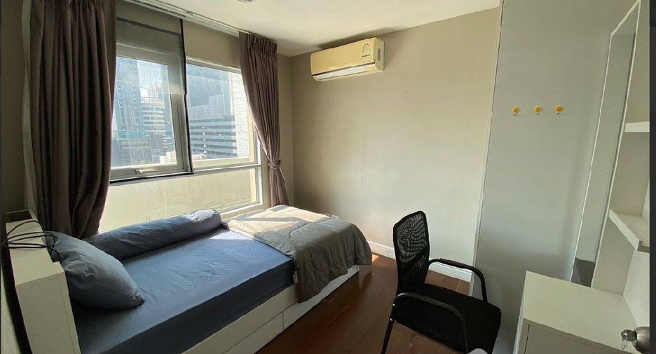 For rent 5 bed condo in Huai Khwang, Bangkok