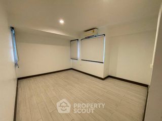 For sale 3 bed condo in Mueang Nonthaburi, Nonthaburi