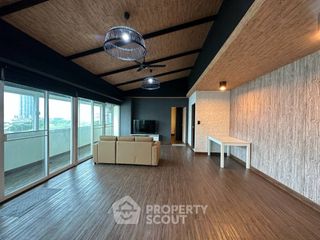For sale 3 bed condo in Mueang Nonthaburi, Nonthaburi