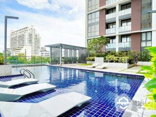 For rent and for sale 1 bed condo in Yan Nawa, Bangkok