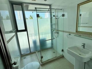 For rent 4 bed condo in Bang Lamung, Chonburi