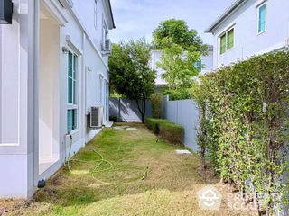 For rent 2 bed townhouse in Prawet, Bangkok
