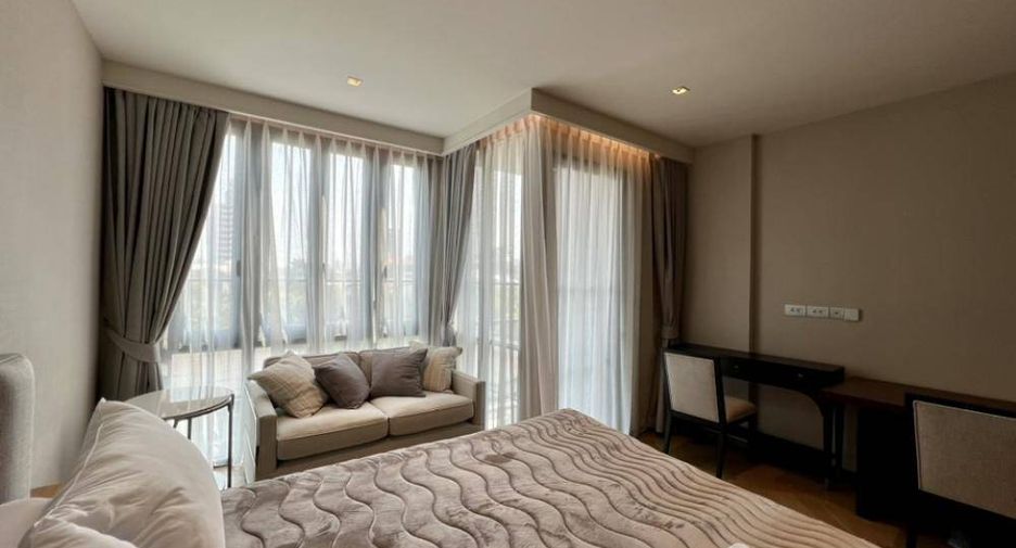 For rent and for sale 1 bed condo in Watthana, Bangkok