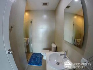 For rent そして for sale 2 Beds condo in Khlong San, Bangkok