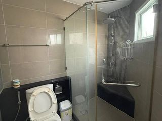 For rent and for sale 2 bed condo in Huai Khwang, Bangkok
