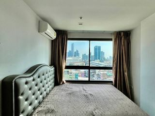 For sale 2 bed condo in Phra Khanong, Bangkok
