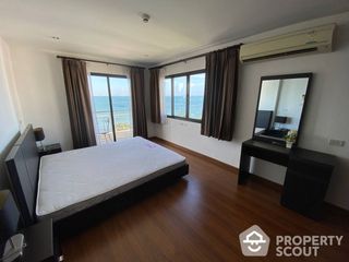 For sale 2 bed condo in Si Racha, Chonburi
