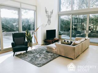 For sale 3 bed condo in Khlong San, Bangkok