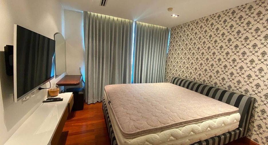 For rent and for sale 3 bed condo in Watthana, Bangkok