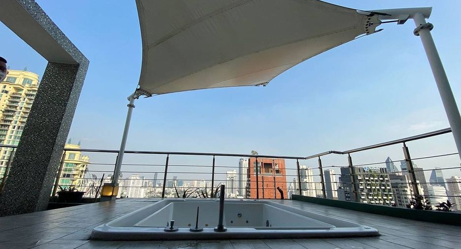 For rent and for sale 3 bed condo in Watthana, Bangkok