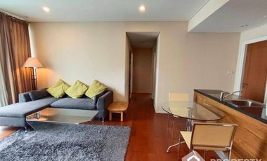 For sale 2 bed condo in Watthana, Bangkok