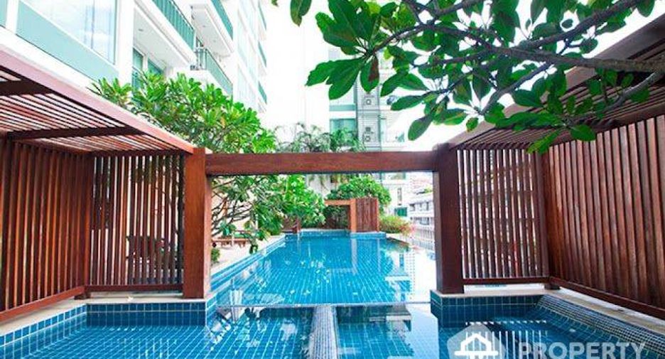 For rent and for sale 1 bed condo in Watthana, Bangkok
