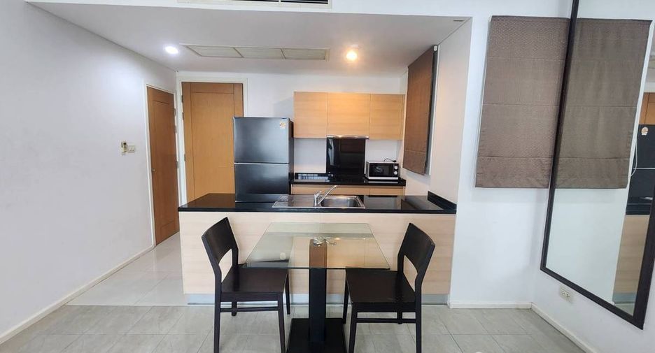 For rent and for sale 1 bed condo in Watthana, Bangkok
