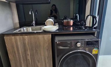 For rent 2 bed condo in Huai Khwang, Bangkok