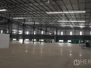 出租 仓库 在 Si Racha, Chon Buri