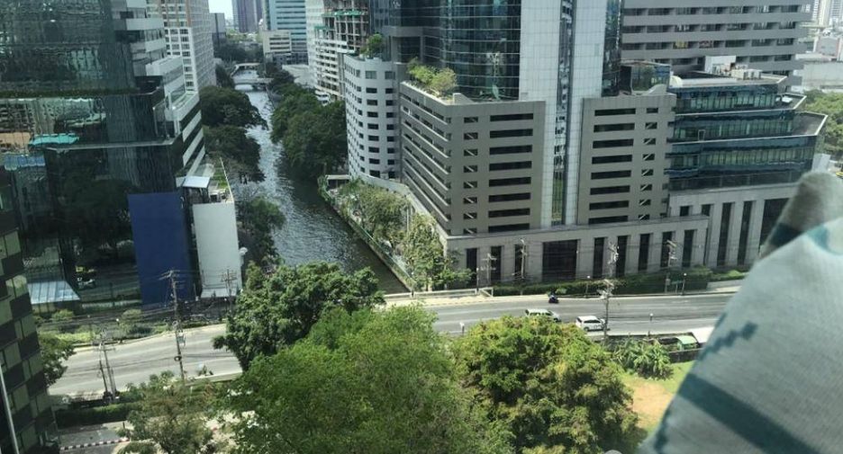 For rent and for sale 1 bed condo in Pathum Wan, Bangkok