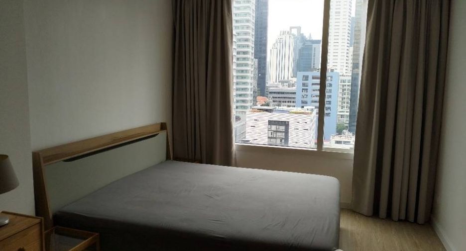For rent and for sale 1 bed condo in Watthana, Bangkok