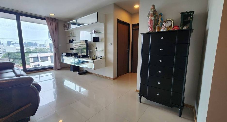 For sale 3 bed condo in Phaya Thai, Bangkok
