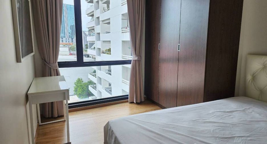 For sale 3 bed condo in Phaya Thai, Bangkok
