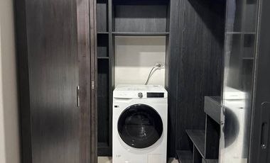 For sale 1 Beds condo in Huai Khwang, Bangkok