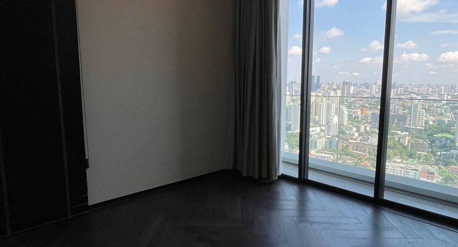 For rent and for sale 3 bed condo in Khlong Toei, Bangkok