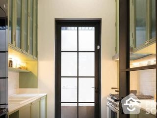 For sale 4 Beds house in Din Daeng, Bangkok