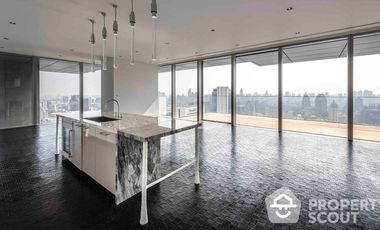 For sale 2 Beds condo in Sathon, Bangkok