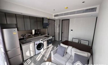 For sale 2 bed condo in Watthana, Bangkok