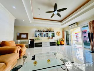 For sale 1 bed apartment in Pratumnak, Pattaya