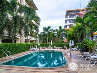 For sale 2 bed apartment in Pratumnak, Pattaya