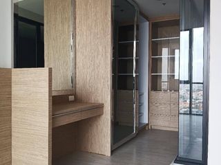 For sale 2 bed apartment in Watthana, Bangkok